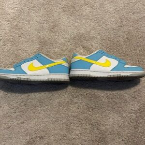 Size 6y homer Simpson dunk low (NO BOX)